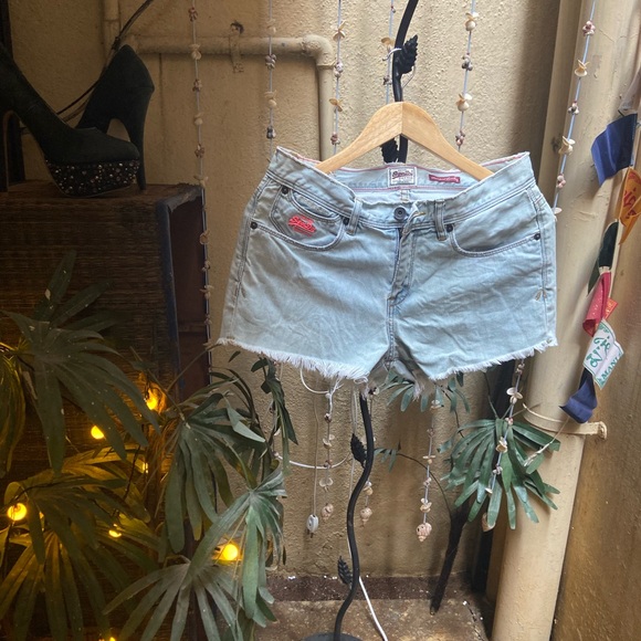 Super Dry Shorts. Size - 32 - Picture 3 of 8